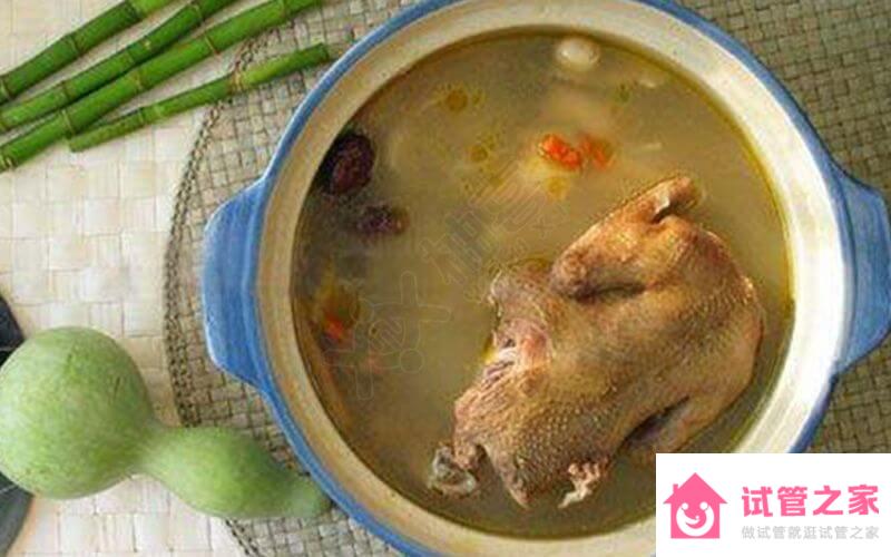 產(chǎn)后下奶不止產(chǎn)婦鴿子湯！坐月子催乳食物大匯總